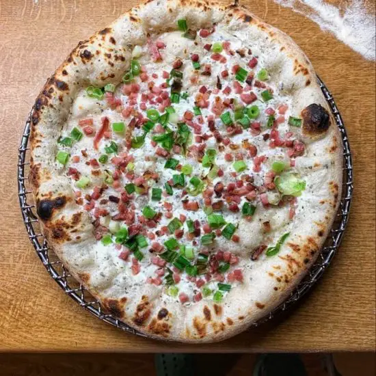 Pizza Flammkuchen Style