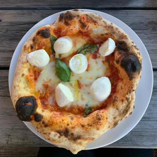 Mozzamo Neapolitanische Pizza München