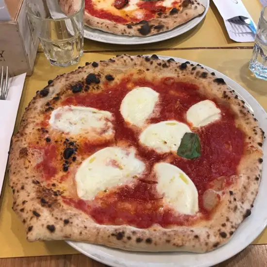 Rossopomodoro Neapolitanische Pizza in München