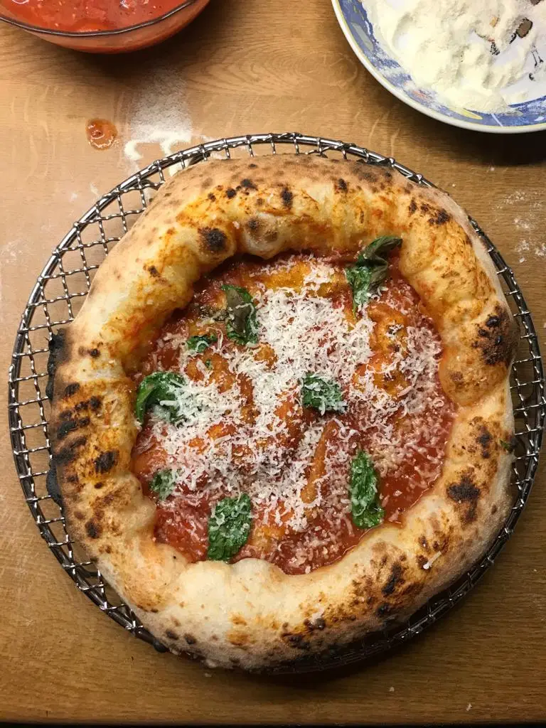 Pizza Cosacca von oben