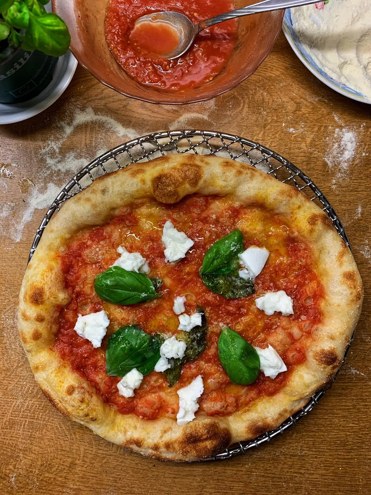 Neapolitan Pizza made in the household oven