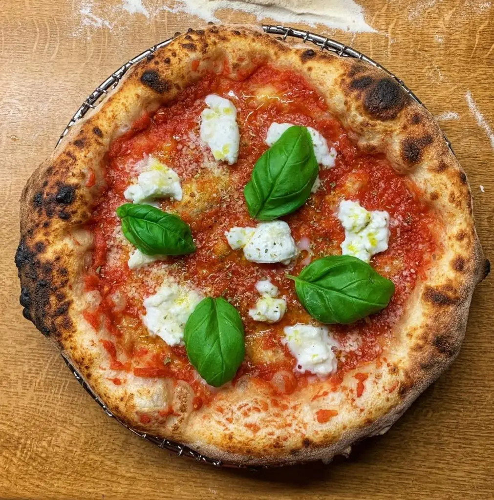 Neapolitan pizza with 100% Poolish