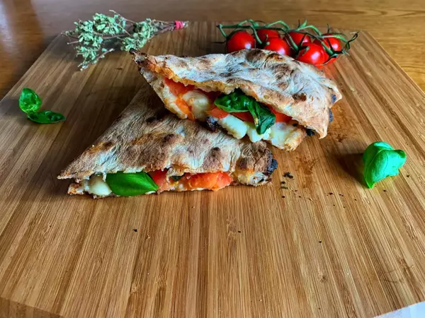 Panuozzo Pizza Sandwich Featured Image