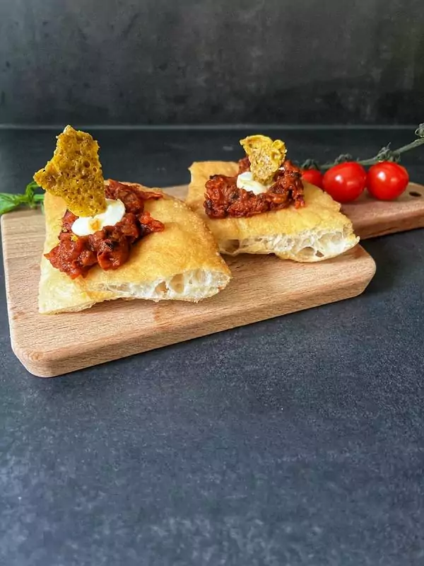 Pizza Fritta Groß Stücke