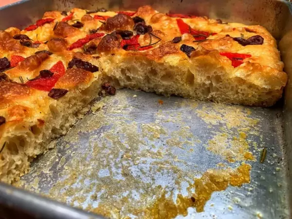 Focaccia aufgeschnitten