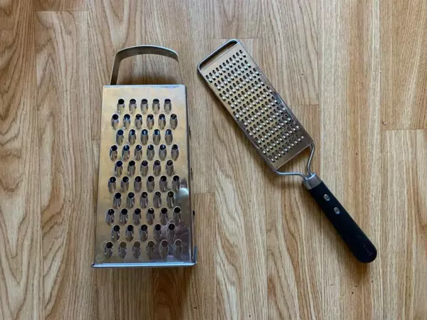 Kitchen grater