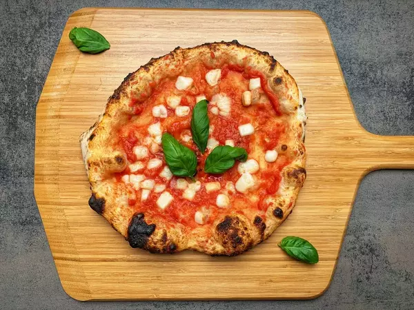 Vegan Pizza Margherita